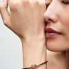 Endgültiger Verkauf – Bangle mit himmlischem Herzverschluss, 14-karätig vergoldet Endgültiger Verkauf – Bangle mit himmlischem Herzverschluss, 14-karätig vergoldet