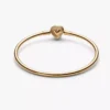Endgültiger Verkauf – Bangle mit strahlendem Herzverschluss, 14-karätig vergoldet Endgültiger Verkauf – Bangle mit strahlendem Herzverschluss, 14-karätig vergoldet