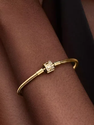 Endgültiger Verkauf – funkelnder Bangle mit Fassverschluss, 14-karätig vergoldet