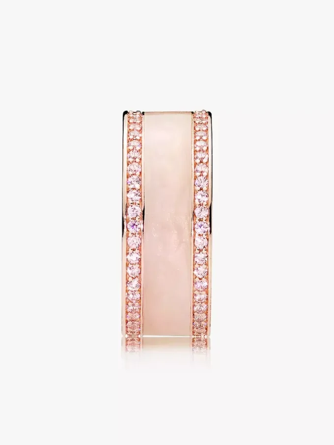 Endgültiger Verkauf – Hearts of Pandora Ring, Pandora Rose™, cremefarbene Emaille & klare Zirkonia, 14-karätige Roségoldbeschichtung Endgültiger Verkauf – Hearts of Pandora Ring, Pandora Rose™, cremefarbene Emaille & klare Zirkonia, 14-karätige Roségoldbeschichtung