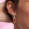 Endgültiger Verkauf – Pandora ME leuchtend orangefarbener Creolen-Ohrring aus Sterlingsilber Endgültiger Verkauf – Pandora ME leuchtend orangefarbener Creolen-Ohrring aus Sterlingsilber