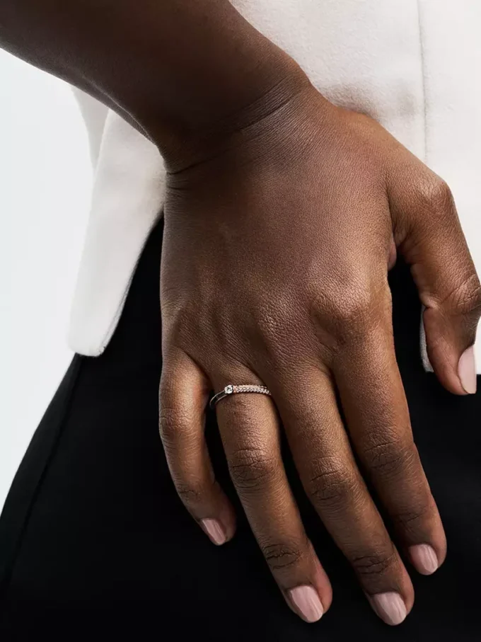 Endgültiger Verkauf – Pandora ME Pavé & Black Dual Ring, 14 Karat Roségold-Beschichtung Endgültiger Verkauf – Pandora ME Pavé & Black Dual Ring, 14 Karat Roségold-Beschichtung