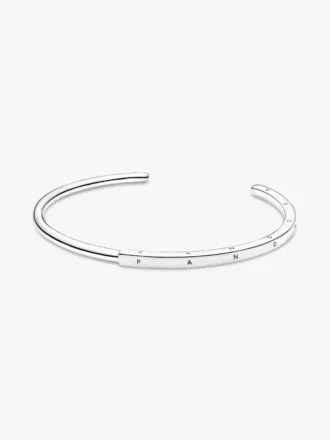 Endgültiger Verkauf – Pandora Signature I-D Open Bangle aus Sterlingsilber