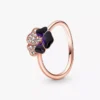 Endgültiger Verkauf – Ring mit tiefvioletter Stiefmütterchenblüte, 14 Karat Roségold-Beschichtung Endgültiger Verkauf – Ring mit tiefvioletter Stiefmütterchenblüte, 14 Karat Roségold-Beschichtung