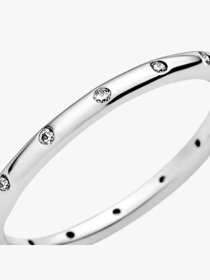 Endgültiger Verkauf – schlichter, funkelnder Bandring aus Sterlingsilber Endgültiger Verkauf – schlichter, funkelnder Bandring aus Sterlingsilber