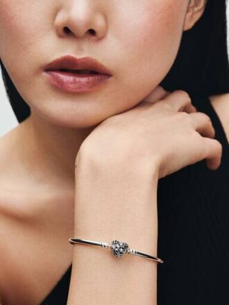 ENDVERKAUF – Celestial Heart Clasp Bangle – Sterlingsilber