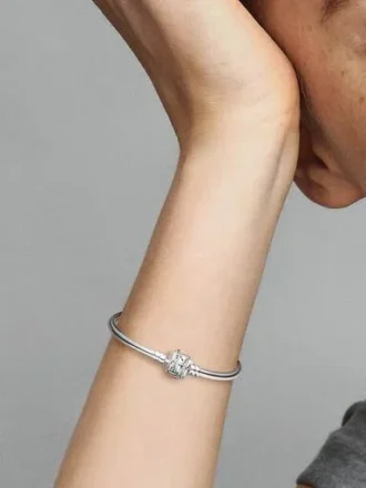 ENDVERKAUF – Pandora Moments Limited Edition Shooting Star Charm Bangle – Sterlingsilber