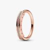 ENDVERKAUF – Pandora Signature I-D Pavé-Ring – 14 Karat Roségold-Beschichtung