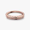 ENDVERKAUF – Pandora Signature I-D Pavé-Ring – 14 Karat Roségold-Beschichtung