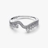 ENDVERKAUF – Sparkling Asymmetric Wave Ring – Sterlingsilber ENDVERKAUF – Sparkling Asymmetric Wave Ring – Sterlingsilber