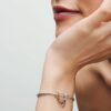 Öffnbare & teilbare Handschellen-Dangle Charm – Sterlingsilber, 14-karätig vergoldet Öffnbare & teilbare Handschellen-Dangle Charm – Sterlingsilber, 14-karätig vergoldet