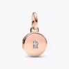 Öffnbarer & gravierbarer Love-Locket-Dangle Charm, 14 Karat Roségold-Beschichtung Öffnbarer & gravierbarer Love-Locket-Dangle Charm, 14 Karat Roségold-Beschichtung
