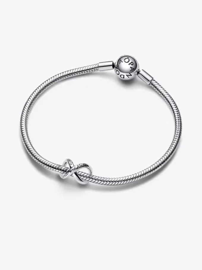 „Forever & Always“ Infinity-Charm aus Sterlingsilber „Forever & Always“ Infinity-Charm aus Sterlingsilber