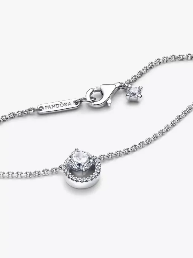 Funkelnde Halskette mit rundem Halo-Anhänger aus Sterlingsilber