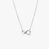 Funkelnde Infinity-Halskette aus Sterlingsilber Funkelnde Infinity-Halskette aus Sterlingsilber