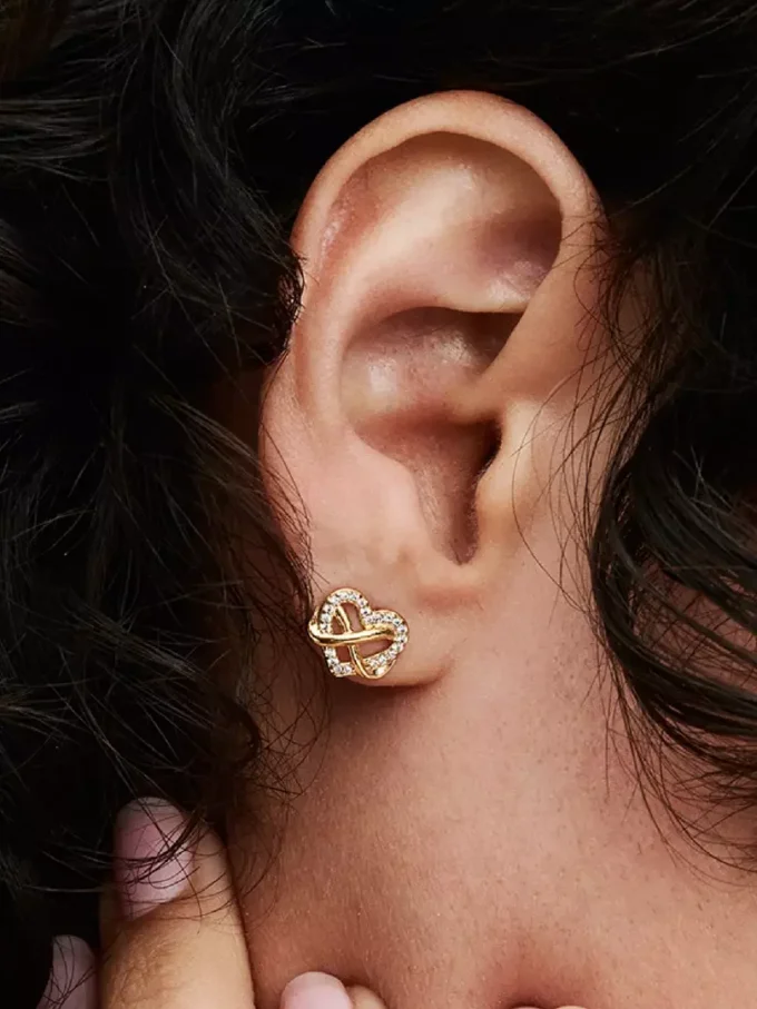 Funkelnde Infinity-Herz-Ohrringe, 14 Karat vergoldet Funkelnde Infinity-Herz-Ohrringe, 14 Karat vergoldet