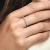 Funkelnder Bandring aus Sterlingsilber Funkelnder Bandring aus Sterlingsilber