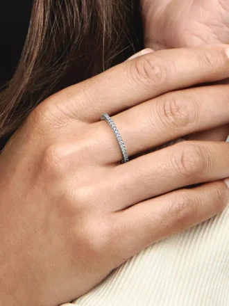 Funkelnder Bandring aus Sterlingsilber