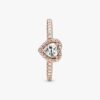 Funkelnder blauer Ring mit erhabenem Herz – 14 Karat Roségold-Beschichtung