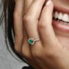 Funkelnder blauer Ring mit erhabenem Herz – 14 Karat Roségold-Beschichtung