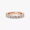 Funkelnder Eternity-Ring mit 14 Karat Roségold-Beschichtung Funkelnder Eternity-Ring mit 14 Karat Roségold-Beschichtung