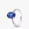 Funkelnder Eternity-Ring mit 3 Steinen Funkelnder Eternity-Ring mit 3 Steinen