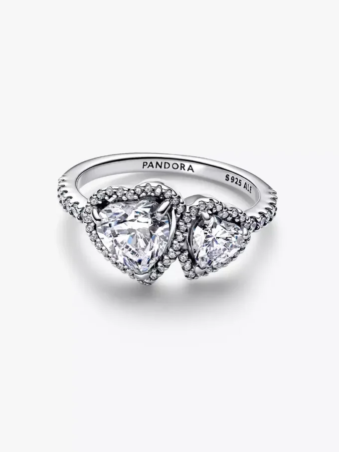 Funkelnder Halo-Herzring aus Sterlingsilber Funkelnder Halo-Herzring aus Sterlingsilber