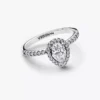 Funkelnder Halo-Ring mit Birnsteinen aus Sterlingsilber Funkelnder Halo-Ring mit Birnsteinen aus Sterlingsilber