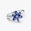 Funkelnder Herbarium-Cluster-Ring aus Sterlingsilber Funkelnder Herbarium-Cluster-Ring aus Sterlingsilber
