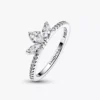 Funkelnder Herbarium-Cluster-Ring aus Sterlingsilber Funkelnder Herbarium-Cluster-Ring aus Sterlingsilber