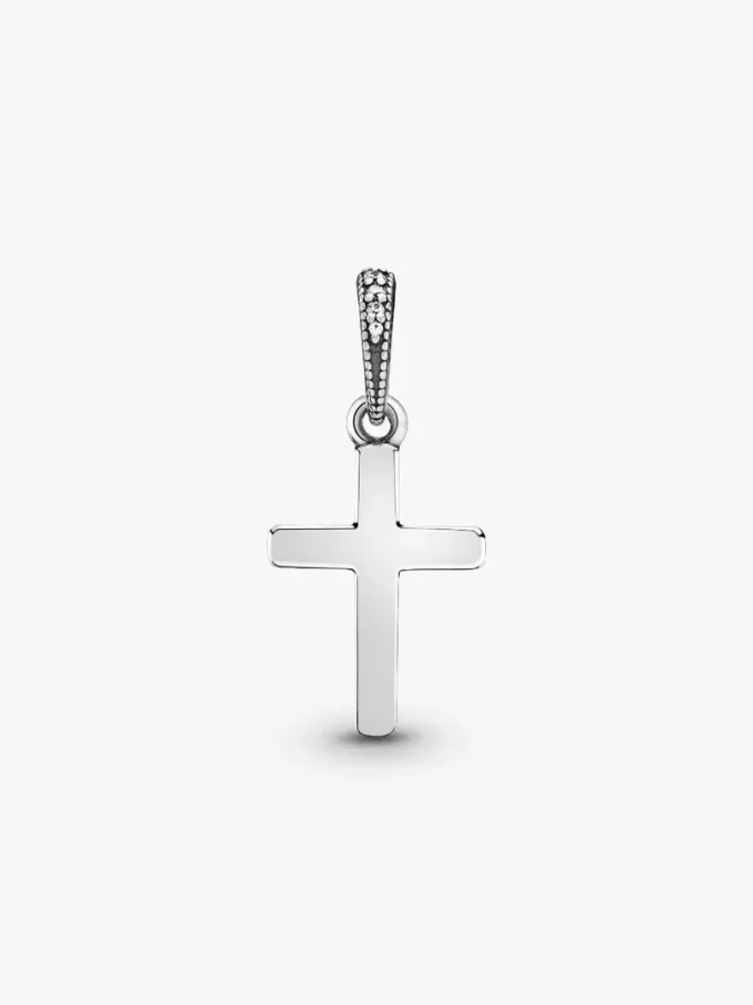 Funkelnder Kreuzanhänger aus Sterlingsilber Funkelnder Kreuzanhänger aus Sterlingsilber