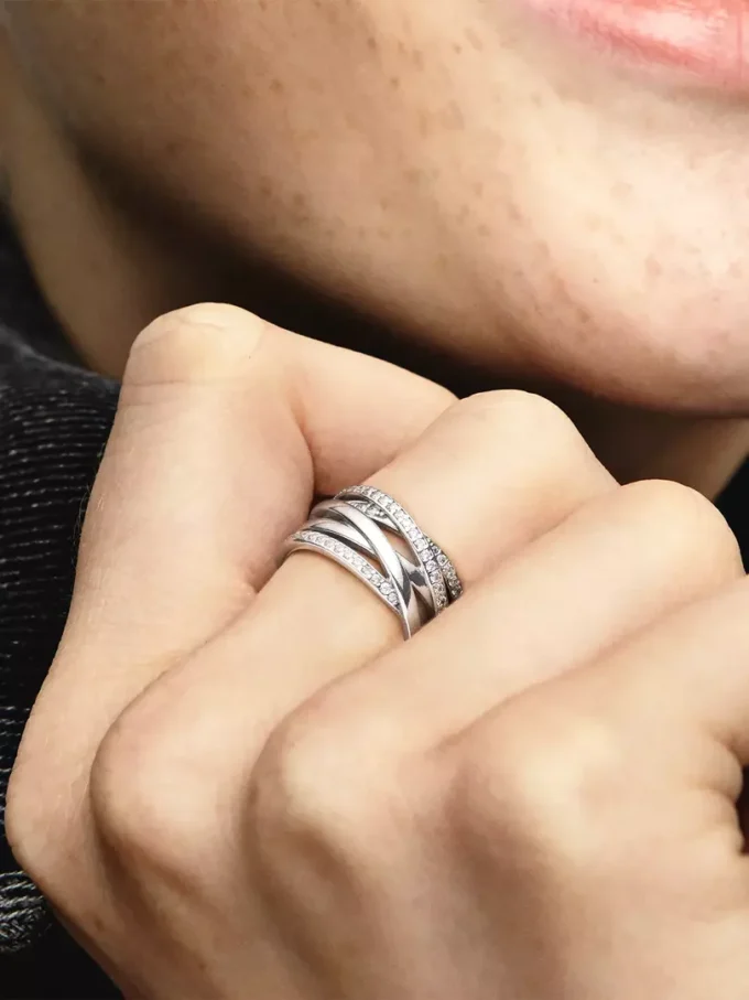 Funkelnder & polierter Ring aus Sterlingsilber Funkelnder & polierter Ring aus Sterlingsilber