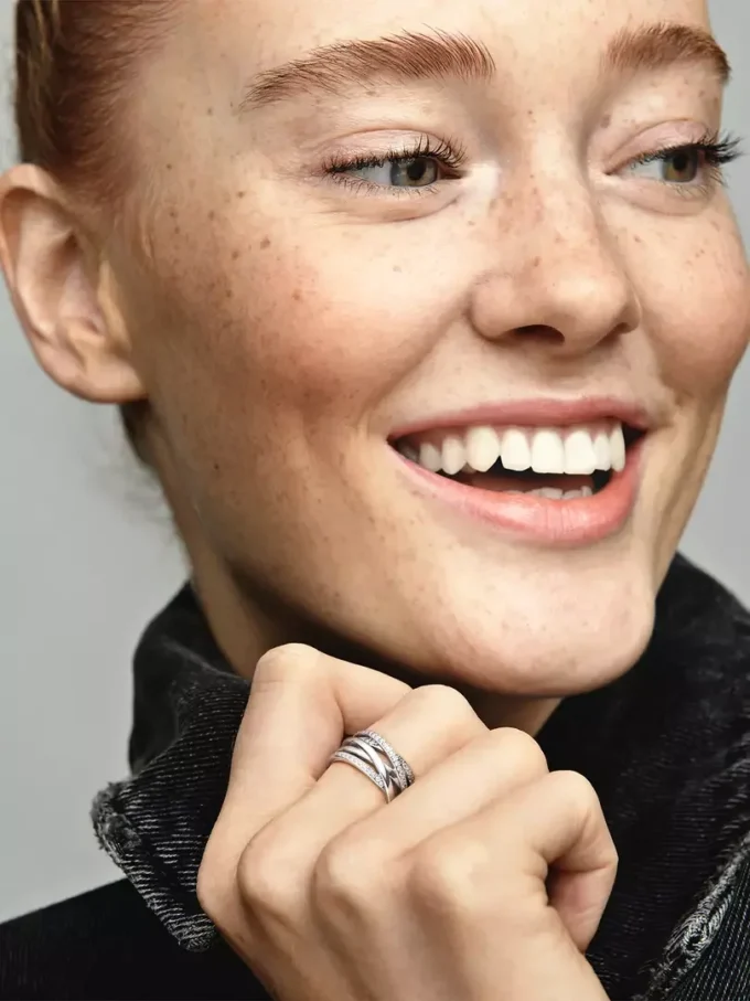 Funkelnder & polierter Ring aus Sterlingsilber Funkelnder & polierter Ring aus Sterlingsilber