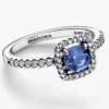 Funkelnder quadratischer blauer Halo-Ring aus Sterlingsilber Funkelnder quadratischer blauer Halo-Ring aus Sterlingsilber