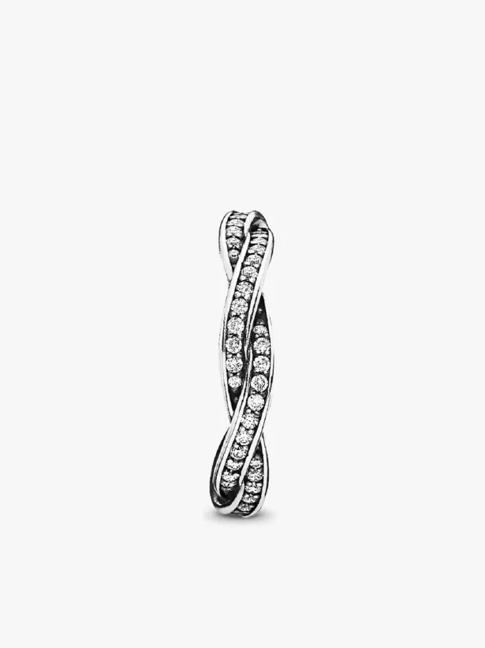 Funkelnder Ring aus Sterlingsilber mit gedrehten Linien