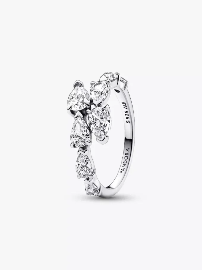 Funkelnder Ring mit überlappenden Bändern aus Sterlingsilber Funkelnder Ring mit überlappenden Bändern aus Sterlingsilber