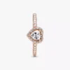 Funkelnder Ring mit erhabenem Herz, 14-karätige Roségoldbeschichtung Funkelnder Ring mit erhabenem Herz, 14-karätige Roségoldbeschichtung