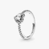 Funkelnder Ring mit erhabenem Herz – Sterlingsilber