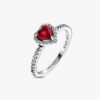 Funkelnder Ring mit erhabenem Herz – Sterlingsilber