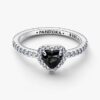 Funkelnder Ring mit erhabenem Herz – Sterlingsilber