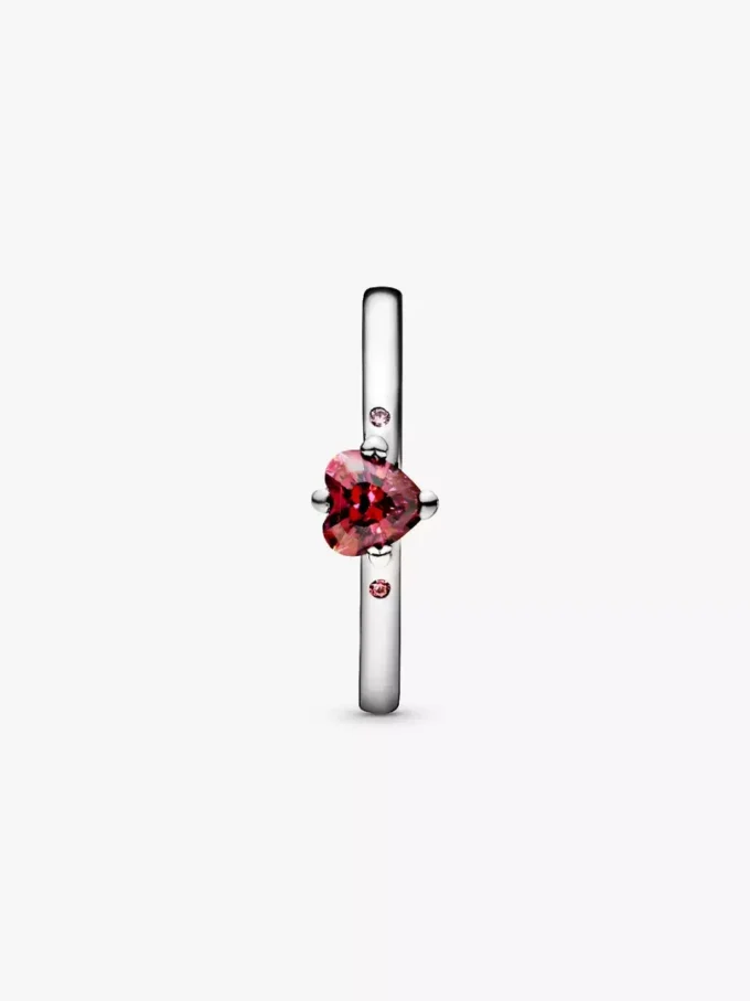 Funkelnder roter Herzring aus Sterlingsilber Funkelnder roter Herzring aus Sterlingsilber