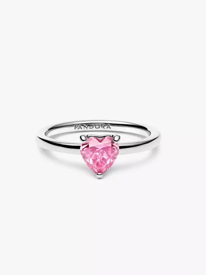Funkelnder Solitärring mit rosa Herz aus Sterlingsilber Funkelnder Solitärring mit rosa Herz aus Sterlingsilber