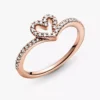 Funkelnder Wishbone-Herzring, 14 Karat Roségold-Beschichtung Funkelnder Wishbone-Herzring, 14 Karat Roségold-Beschichtung