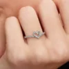 Funkelnder Wishbone-Herzring aus Sterlingsilber Funkelnder Wishbone-Herzring aus Sterlingsilber