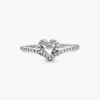 Funkelnder Wishbone-Herzring aus Sterlingsilber Funkelnder Wishbone-Herzring aus Sterlingsilber