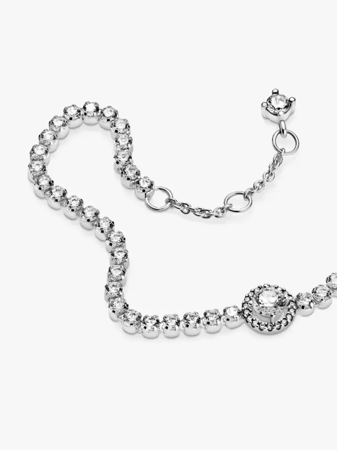 Funkelndes Halo-Tennisarmband aus Sterlingsilber Funkelndes Halo-Tennisarmband aus Sterlingsilber