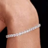 Funkelndes, markantes Tennisarmband aus Sterlingsilber Funkelndes, markantes Tennisarmband aus Sterlingsilber