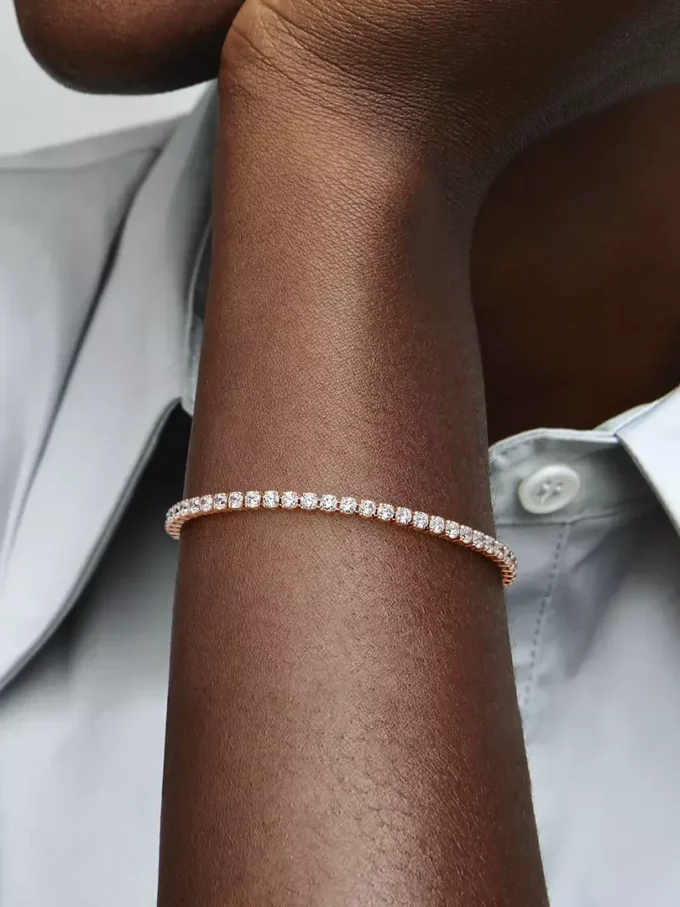 Funkelndes Tennisarmband, 14 Karat Roségold-Beschichtung Funkelndes Tennisarmband, 14 Karat Roségold-Beschichtung