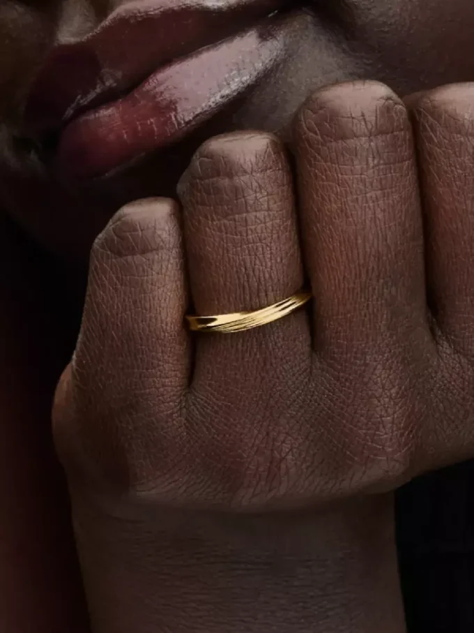 Gedrehter Ring, 14 Karat vergoldet Gedrehter Ring, 14 Karat vergoldet