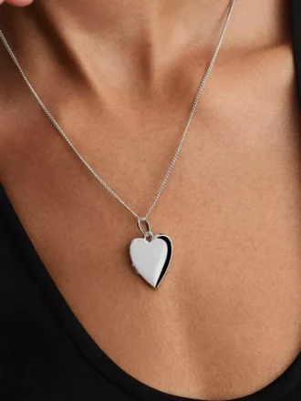 Gravierbarer, aufklappbarer Herzanhänger aus Sterlingsilber